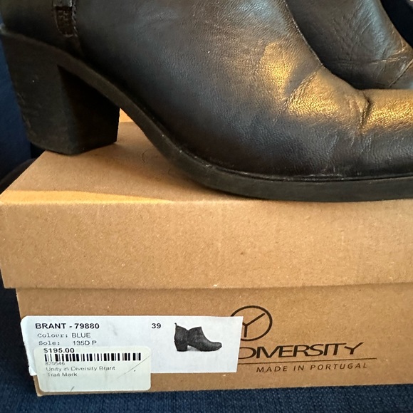 UNITY IN DIVERSITY ankle boot in rich blue. EU 39 - Picture 9 of 12